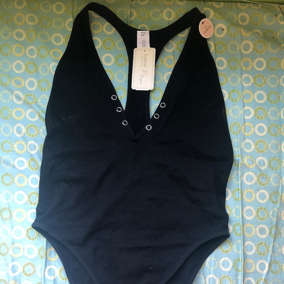 NEW – forever 21 basic black seamless bodysuit - Picture 2 of 4